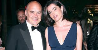 Luca zingaretti se narodil 11. Il Commissario Montalbano Dice Si Luca Zingaretti Si Sposa A Ragusa Italia Chiama Italia