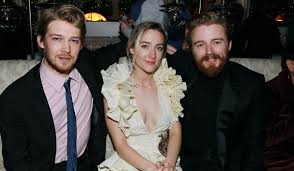 .have a boyfriend?, during an interview on the ellen degeneres show in january 2018, saoirse as ronan said to indiewire in january 2018, i love the fact that lady bird is a young female. Saoirse Ronan Dating Mary Queen Of Scots Co Star Jack Lowden
