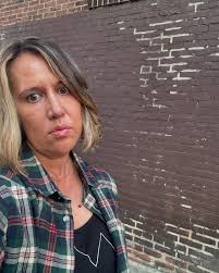 Weezer hasn't even started yet and all I want is to pull my nineties  resting b*tch face. Which in the nineties was just your face.