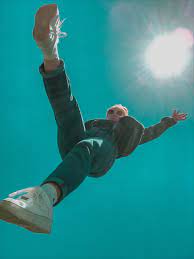 7 Fun Creative Self Portrait Photo Hacks Portrait Photography Poses Self Portrait Photography Photoshoot Photography