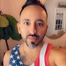 How to create a beautiful balloon decoration for an event?