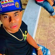 Ariel Urena's Instagram, Twitter & Facebook