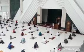 Mensyukuri eidul fitri (jawi) khas: Khutbah Gerhana Bulan Melawan Takhayul Mitos Dan Klenik Dengan Ilmu
