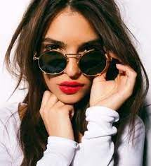 pin by shadesdaddy com on emily ratajkowski emily ratajkowski barefoot blonde round sunglasses