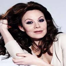 London — helen mccrory, the beautiful and mighty british actress known for playing steely female characters on stage and screen, has died of cancer at the age of 52, her husband, damian. Helen Mccrory Birthday Real Name Age Weight Height Family Dress Size Contact Details Spouse Husband Children Bio More Notednames