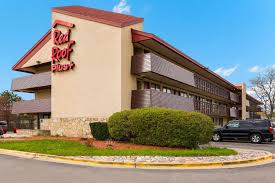 Find rooms from $236 to $1,607 at inn of chicago. Red Roof Inn Chicago Northbrook Deerfield In Deerfield Il 300 Reviews Price From 42 Planet Of Hotels