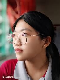 Honor 90 photography workshop with students