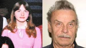 1 BAB I PENDAHULUAN 1.1 Latar Belakang Media massa merupakan media yang  digunakan sebagai alat penyampai pesan dari sumber ke p