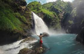 Beberapa Wisata Air Terjun Di Bandung Yang Menarik Untuk Dikunjungi Tour Bandung Wisata Bandung Paket Wisata Bandung Terbaru 2020