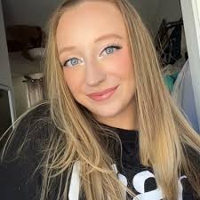 Nicole Chaplin (@_NCHammer)