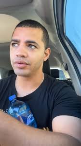 At this point, just take my phone 🤦🏻‍♂️😅. How am I tired and the day  didn’t even start yet. This was about 06:30 this morning. Eish neh, ontmoet  vi Moegdean 🤣