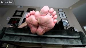 Femdom - Roxana Rae - Locked up Foot Loser