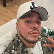 Fredi Ramirez (@choco_flann)