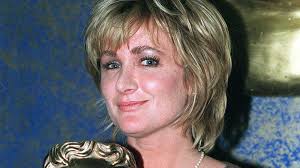TV writer Caroline Aherne (52) remembered as comedy 'genius'