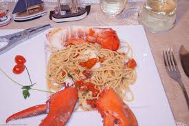Il capodanno organizzato in casa non è cosa da sfigati, anzi può risultate divertentissimo! Menu Di Pesce Per Il Cenone Di Capodanno Ricette Di Cucina