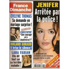 FRANCE DIMANCHE N° 3048 : Jenifer, Evelyne Thomas, Lara Fabian, Lynda  Lemay, Jeanne Moreau, Charles Aznavour, Micheline Dax, Ingrid Chauvin,  Béatrice Dalle, Evelyne Leclercq, Vanessa Paradis