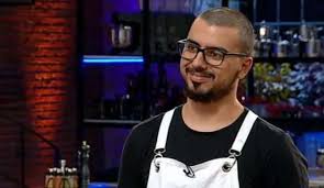 Survivor 2020'nin sona ermesinin ardından masterchef 2020'nin başlayacağı duyurulmuş ve tarih belli olmuştu. Masterchef Serhat Dogramaci Kimdir Serhat Dogramaci Gercek Meslegi Medya Haberleri
