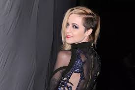 Carah Faye — Crush of the Day