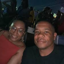 Robert Mangham's Instagram, Twitter & Facebook