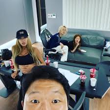 Coming up next is the caption for an existing artist's comeback. Psy A Photo In The Studios Kstation Tv