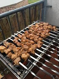 Schaschlik Eingelegten Tomaten Schaschlik Marinade Russisch Rezept In 2020 Schaschlik Rezept Rezepte Lecker Kochen