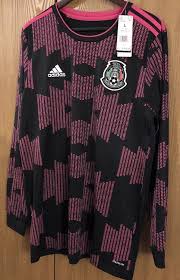 De acuerdo a una i Uniformes Seleccion Mexicana On Twitter Adidas 1990 Usado Contra Argentina En El Debut De Manuel Lapuente Al Frente Del Equipo Tricolor Se Caracterizaba Por Ser Blanco Con Unas Rayas En Zigzag Color
