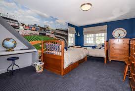 Decorating a kids room is all about the accessories, a photo frame, growth chart even a baseball themed wall art will help fill out your design. Boys Baseball Bedroom Klassisch Kinderzimmer New York Von Jmt Fine Living Houzz