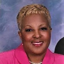 Lisa Tunstall's Instagram, Twitter & Facebook