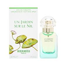 Promenades olfactives à travers les différents thèmes de la maison, les jardins témoignent de rencontres authentiques entre l'esprit hermès, l'âme d'un lieu et le créateur. Buy Un Jardin Sur Le Nil By Hermes 1 0 Oz Eau De Toilette Spray Online In Senegal B003u3r250