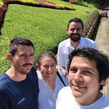 🌴☀️ LLEGÓ EL VERANO A ALVARADO ☀️🌴 Por eso queremos obsequiarte esta  estupendas hieleras de la marca #Coleman para que disfrutes de la mejor  manera tus vacaciones... 🌊 𝑷𝒂𝒔𝒐𝒔: 🔷 1. Seguir