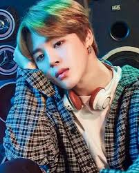 More Korean entertainment from my other phone… “This is fine”