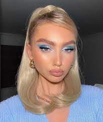 The Perfect First Date Hairstyle Ideas To Charm Your Crush In 2021 Hair Makeup Makeup Looks Cute Makeup