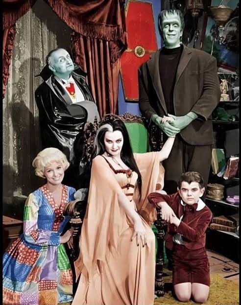 The Munsters👨‍🦰🧛‍♀️🧑👱‍♀️🧓🦇🏠 La Familia Monster (1964 -1966)  👨‍🦰🧛‍♀️🧑👱‍♀️🧓 Los Munster👨‍🦰🧛‍♀️🧑👱‍♀️🧓🦇🏠 La familia  Monster👨‍🦰🧛‍♀️🧑👱‍♀️🧓🦇🏠