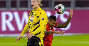 His father prince boateng is a ghanaian and his mother martina boateng is a german. Report Borussia Dortmund Considering A Move For Jerome Boateng World Today News