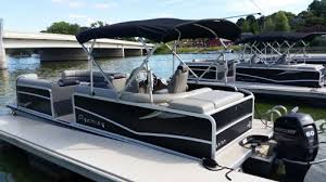 The box anchor for pontoon boats is designed in such a way that it will still work even if the current is prone to quick and rapid changes. Floating Toy Pontoon Rentals At Anchor Kosh Fun Lake Koshkonong Rock River