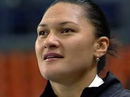 Dame Valerie Adams wins 15th NZ shot put title and receives 2010 World  champs gold
