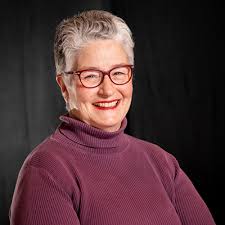 Debbie Durkee's Instagram, Twitter & Facebook