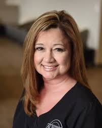 MEET THE TEAM SERIES 🤝 Meet Amy, Operations Manager at AO! Amy brings  warmth, experience, and incredible organization to her role as Operations  Manager at Austin Orthodontics. A proud native of Lincoln