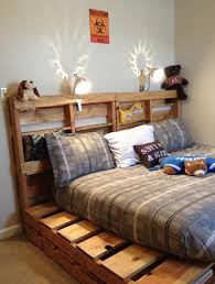 Hochbett selber bauen ist nicht schwer! 21 Ideen Fur Palettenbett Im Schlafzimmer Freshouse