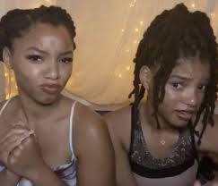 Kiss Of Life's Julie Birthday Stream with a black culture(?) theme :  r/kpopnoir