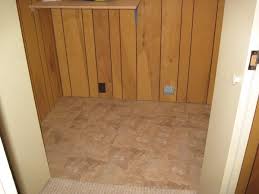 Directions first, you'll want to use the vacuum cleaner to do a quick passover on the linoleum floor. 4 Tips To Clean Linoleum Floors