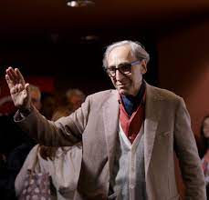 Il cantautore franco battiato, morto a 76 anni, non si è mai sposato e non ha mai avuto figli: Tstmaojf00bjkm