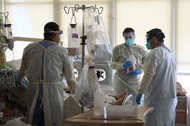 People Skip Covid Vaccine Line For L A Healthcare Workers Los Angeles Times