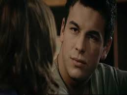 El Barco Ulises Le Sigue El Juego A Julia Youtube