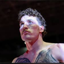 The lion had to show the jackals and hyenas, who he is. On to the pros!  Stache x Mullet x Poncho edition