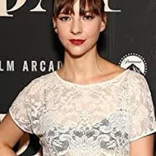 Nora Finley's Instagram, Twitter & Facebook