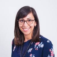 Lindsay Sanderson's Instagram, Twitter & Facebook