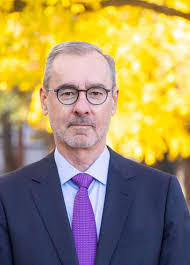 CIU S R E V IE W 2 02 2