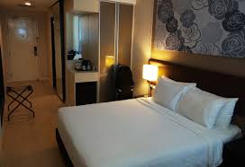 *sila klik pada nama untuk info selain itu, di hotel ini juga terdapat 7 jenis bilik lain iaitu deluxe twin room, deluxe king room, premium twin. Bermalam Di Hotel Best Western Petaling Jaya