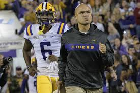 This is a guide on how to develop and tutor young players in football manager 2018 to first become wonderkids and then take the. Former Hawaii Coach Leaving Lsu To Become Head Football Coach At Baylor Honolulu Star Advertiser